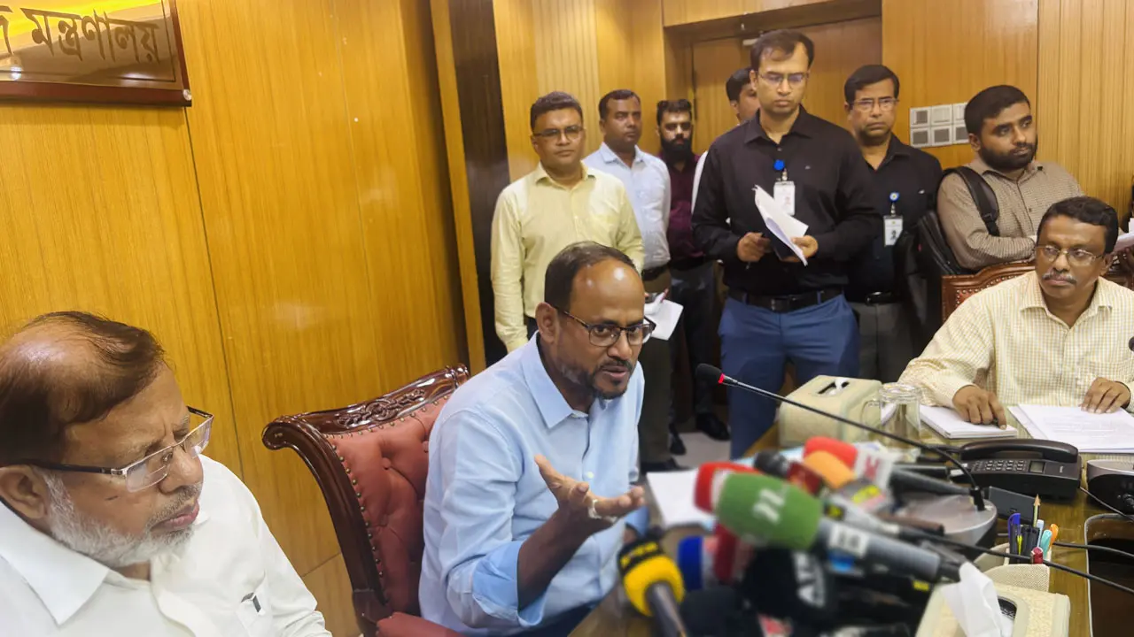 আমদানি নয়, লক্ষ্য এখন মাংস রপ্তানি : প্রতিমন্ত্রী