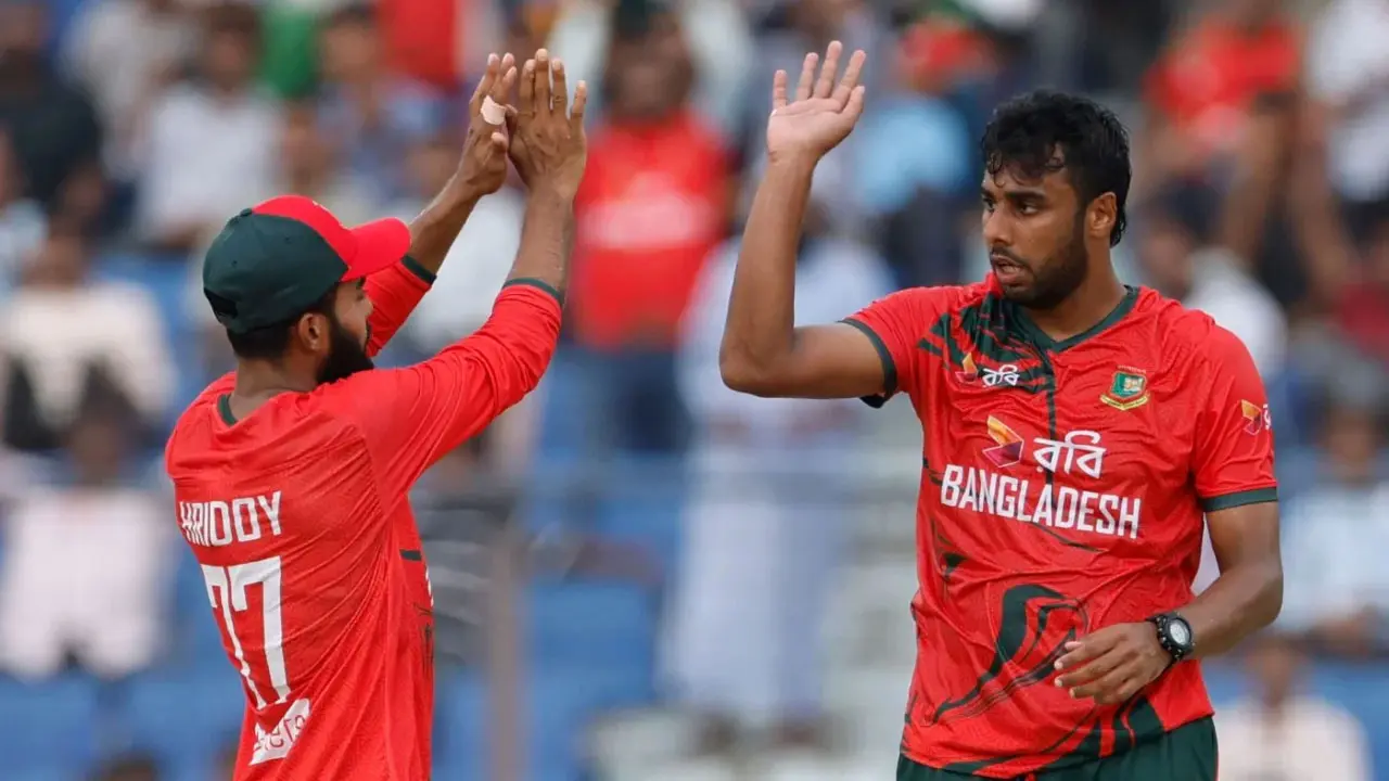 সাকলাইনকে নিয়ে যা বললেন ইমন