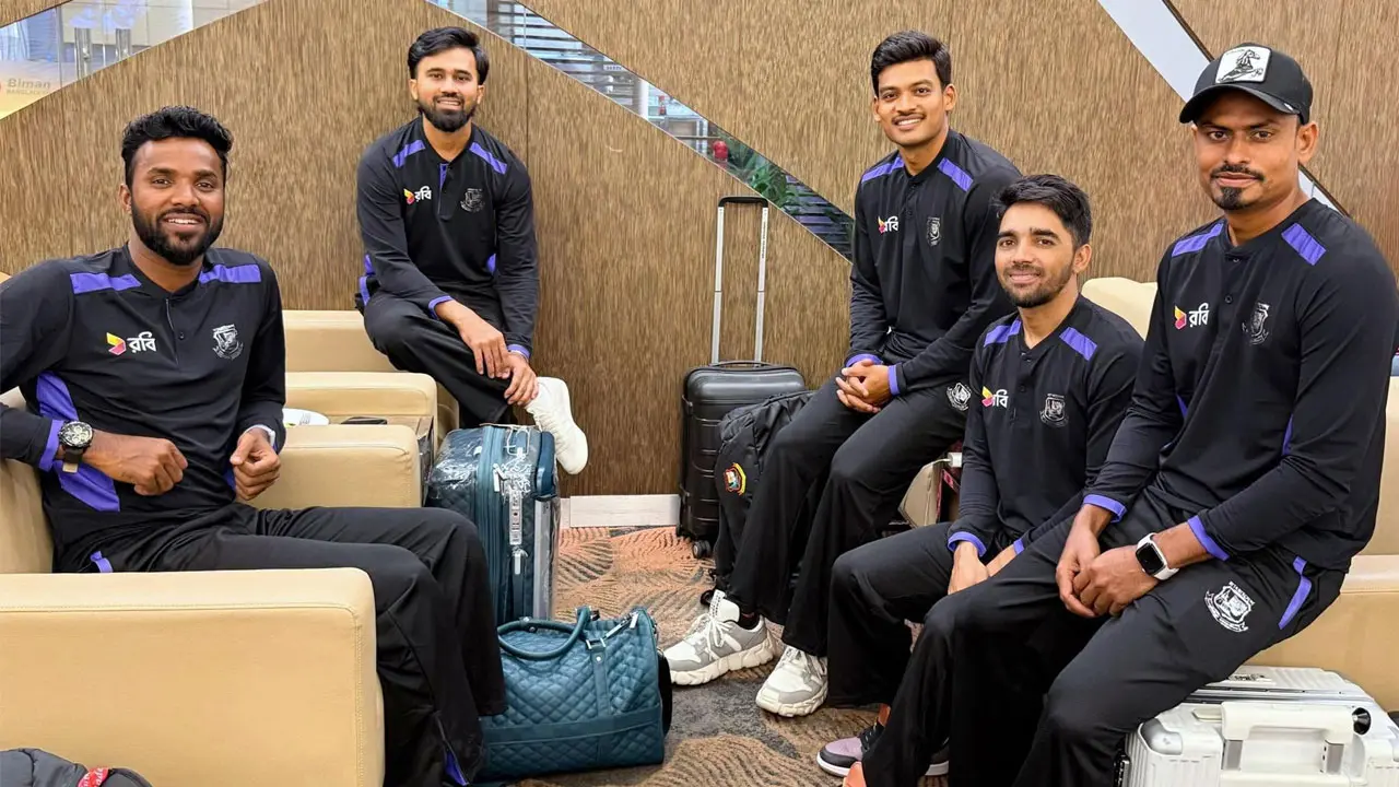জিম্বাবুয়ের উদ্দেশে দেশ ছাড়লেন শান্ত-তাইজুলরা