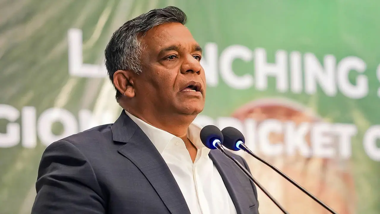 বাংলাদেশের আর্থিক সহায়তা বন্ধ করতে আইসিসিকে বুলবুলের চিঠি