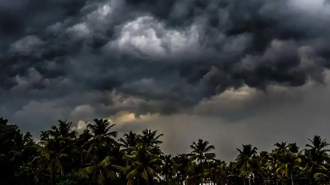 রাতের মধ্যে ২০ অঞ্চলে ঝড়ের সতর্কতা