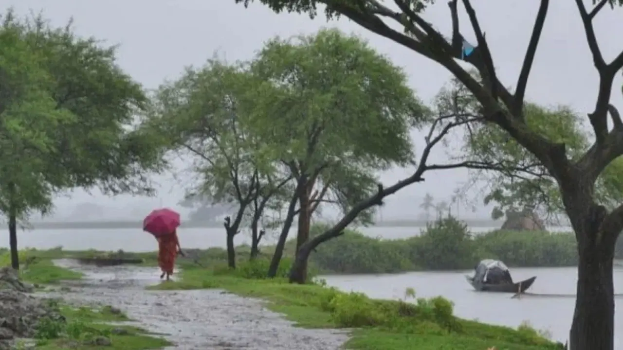 সারাদেশে ছড়িয়ে পড়েছে মৌসুমি বায়ু, পাঁচদিন বৃষ্টির আভাস