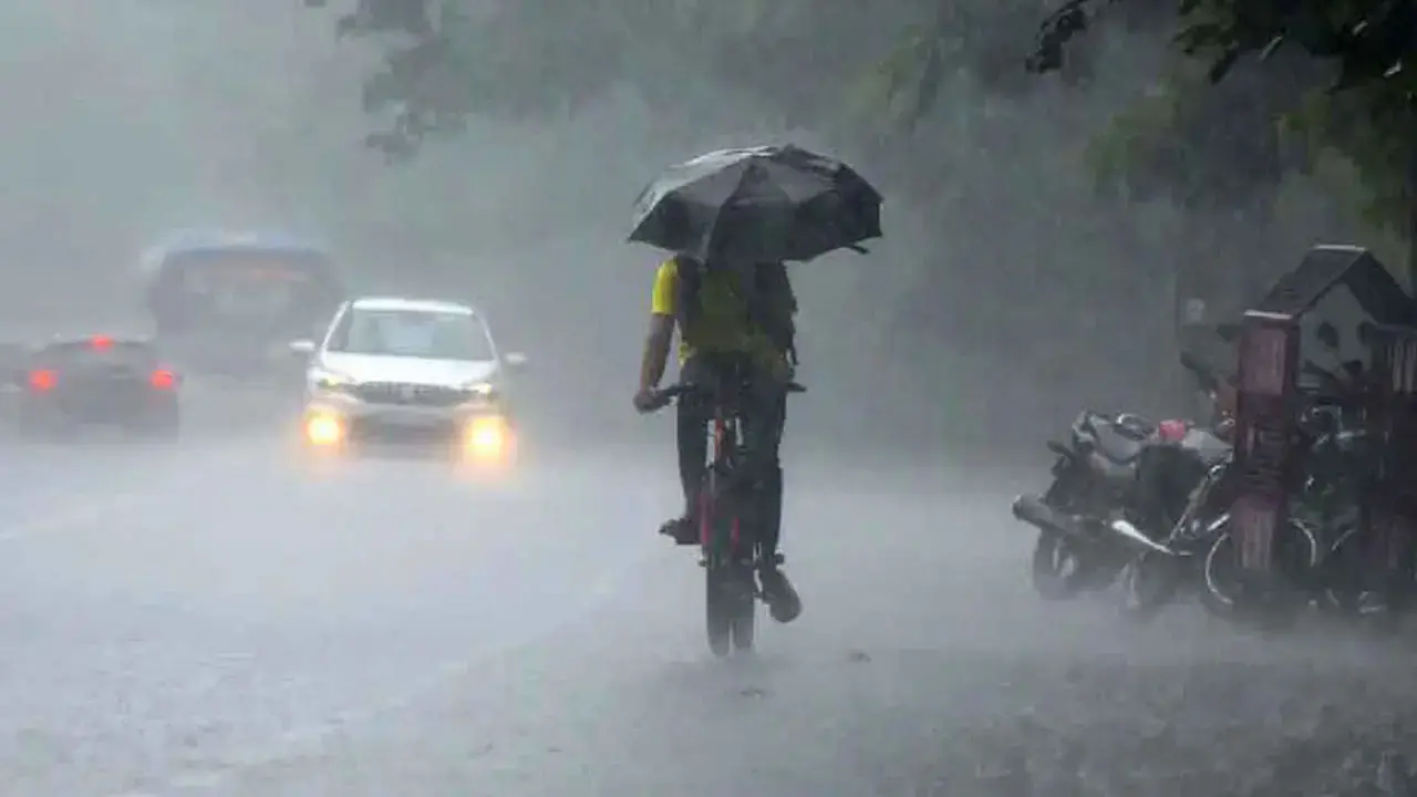 রংপুর ময়মনসিংহ চট্টগ্রাম ও সিলেটে ভারী বৃষ্টির আভাস