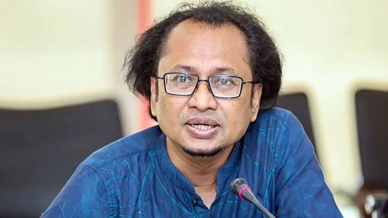 দিল্লি ইমিগ্রেশনে অসৌজন্যমূলক আচরণ, প্রতিবাদে তথ্য উপদেষ্টা ফিরলেন দেশে
