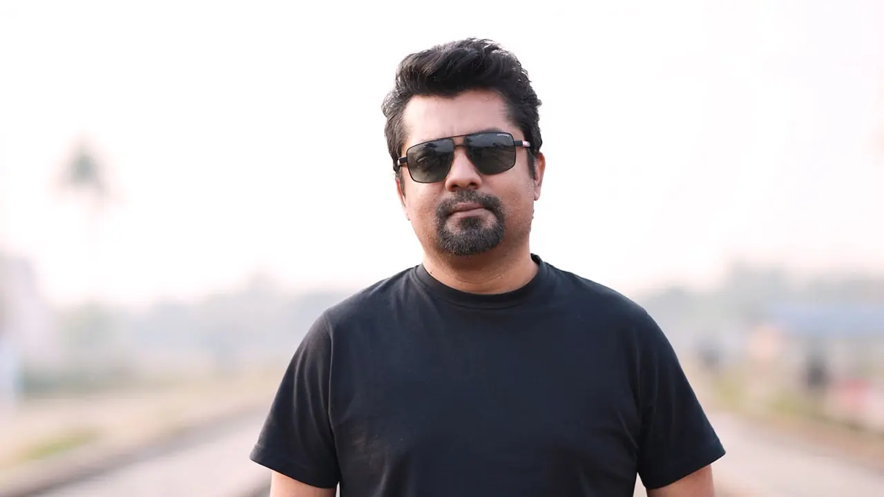 ‘সোশ্যাল মিডিয়ায় অসাধারণভাবে বড় করে দেখানো হয়’