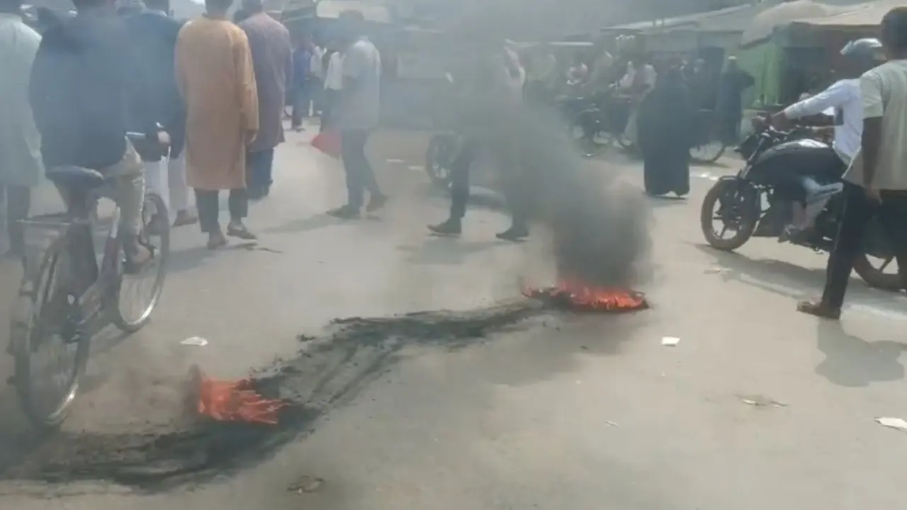 জামায়াত কর্মীকে হত্যা, জড়িতদের গ্রেপ্তারের দাবিতে চুয়াডাঙ্গায় বিক্ষোভ