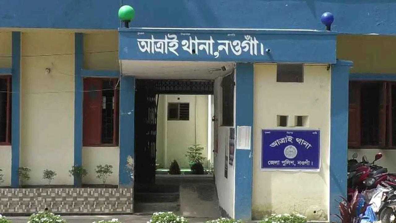 স্ত্রী-সন্তানকে ছুরিকাঘাতে হত্যার পর স্বামীর আত্মহত্যা
