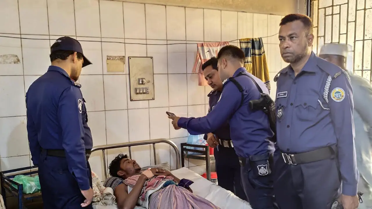 ভোলায় চরে গরু চড়াতে গিয়ে যুবক গুলিবিদ্ধ