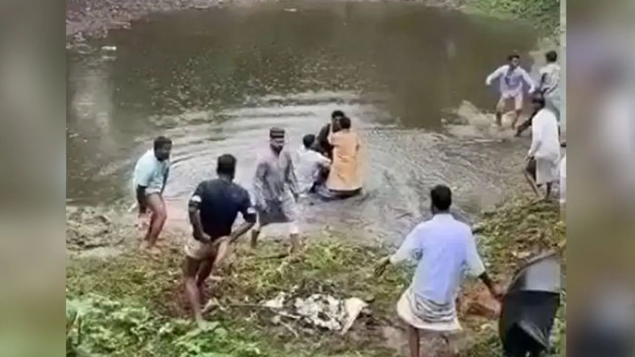 ঈদের জামাতের টাকা তোলা নিয়ে টাঙ্গাইলে দুই পক্ষের সংঘর্ষ