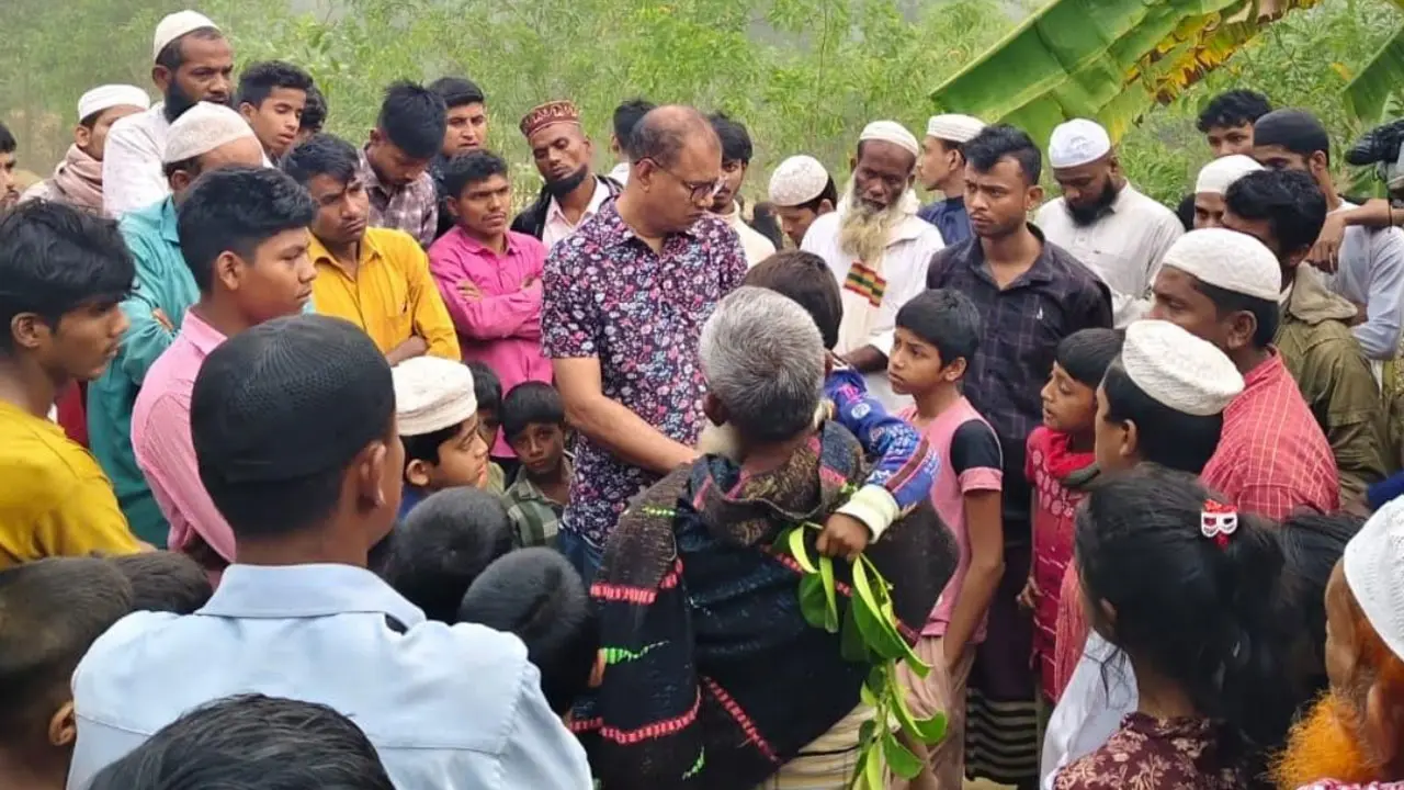 সেহেরির সময় ঘরের ভেতরে মিলল গৃহবধূর রক্তাক্ত মরদেহ