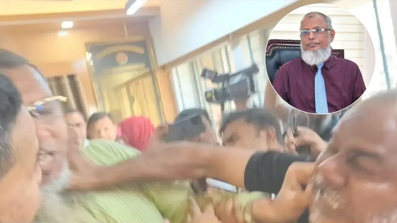 বগুড়া-৬ আসনের উপনির্বাচনে দুই প্রার্থীর ধস্তাধস্তি : যা বললেন ইসি