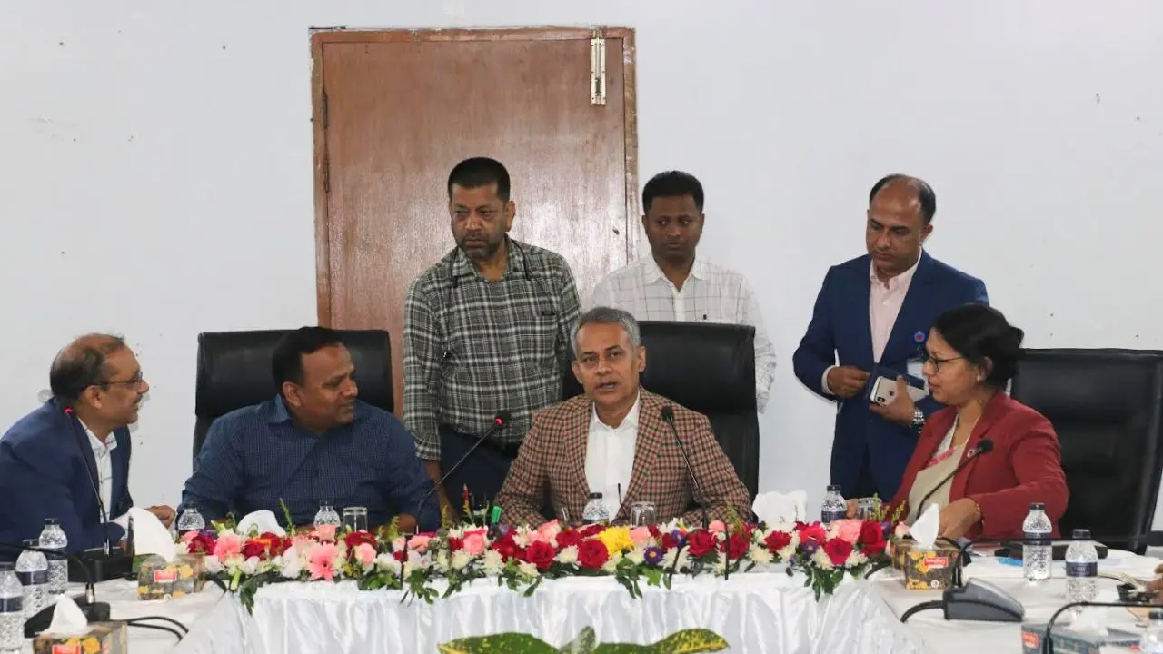 ঈদুল আজহার নৌযাত্রা নির্বিঘ্ন করার প্রস্তুতি নেওয়ার নির্দেশ