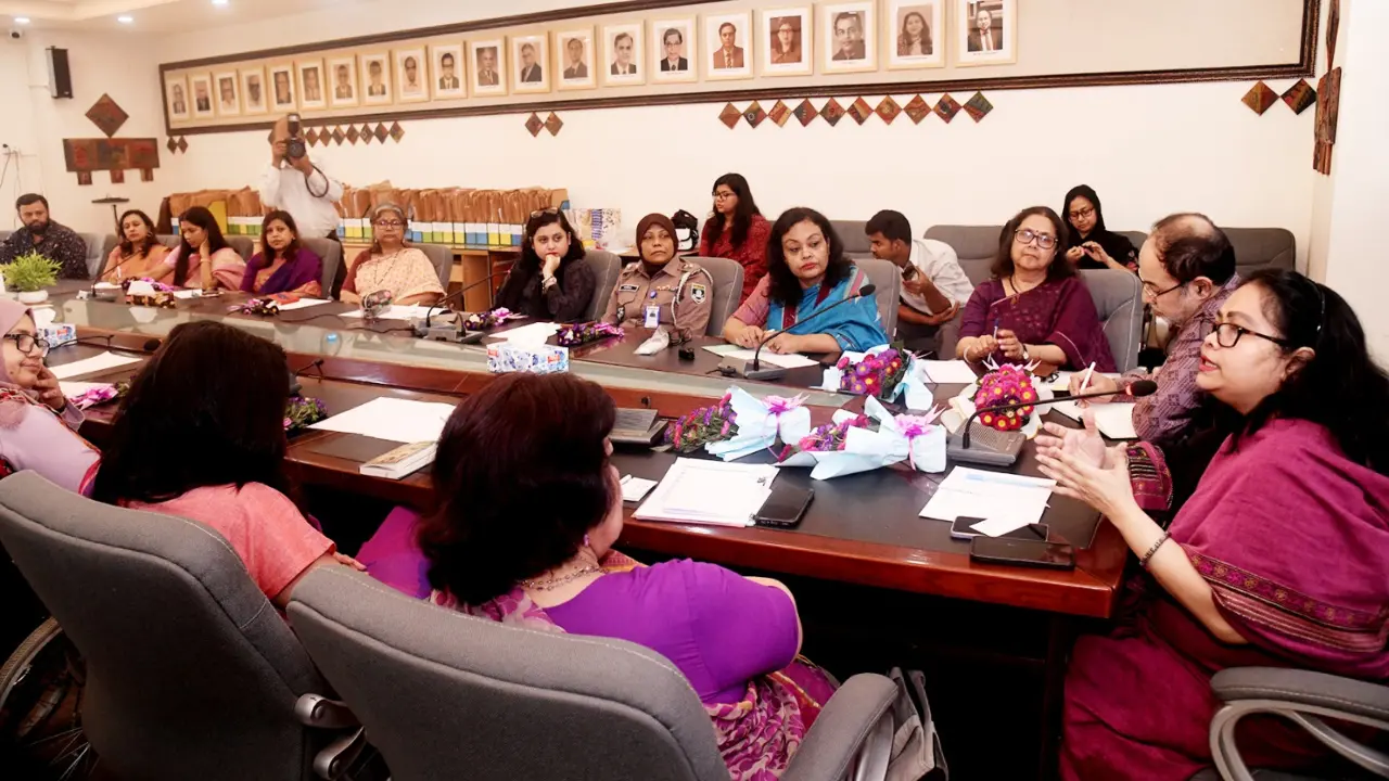 অর্থনীতিতে নারীর অংশগ্রহণ বাড়াতে নারীবান্ধব কর্মপরিবেশ জরুরি
