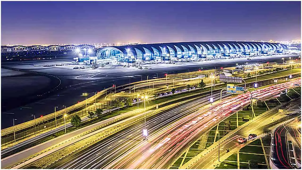 দুবাই বিমানবন্দর লক্ষ্য করে ইরানের ড্রোন হামলা, বাংলাদেশিসহ আহত ৪