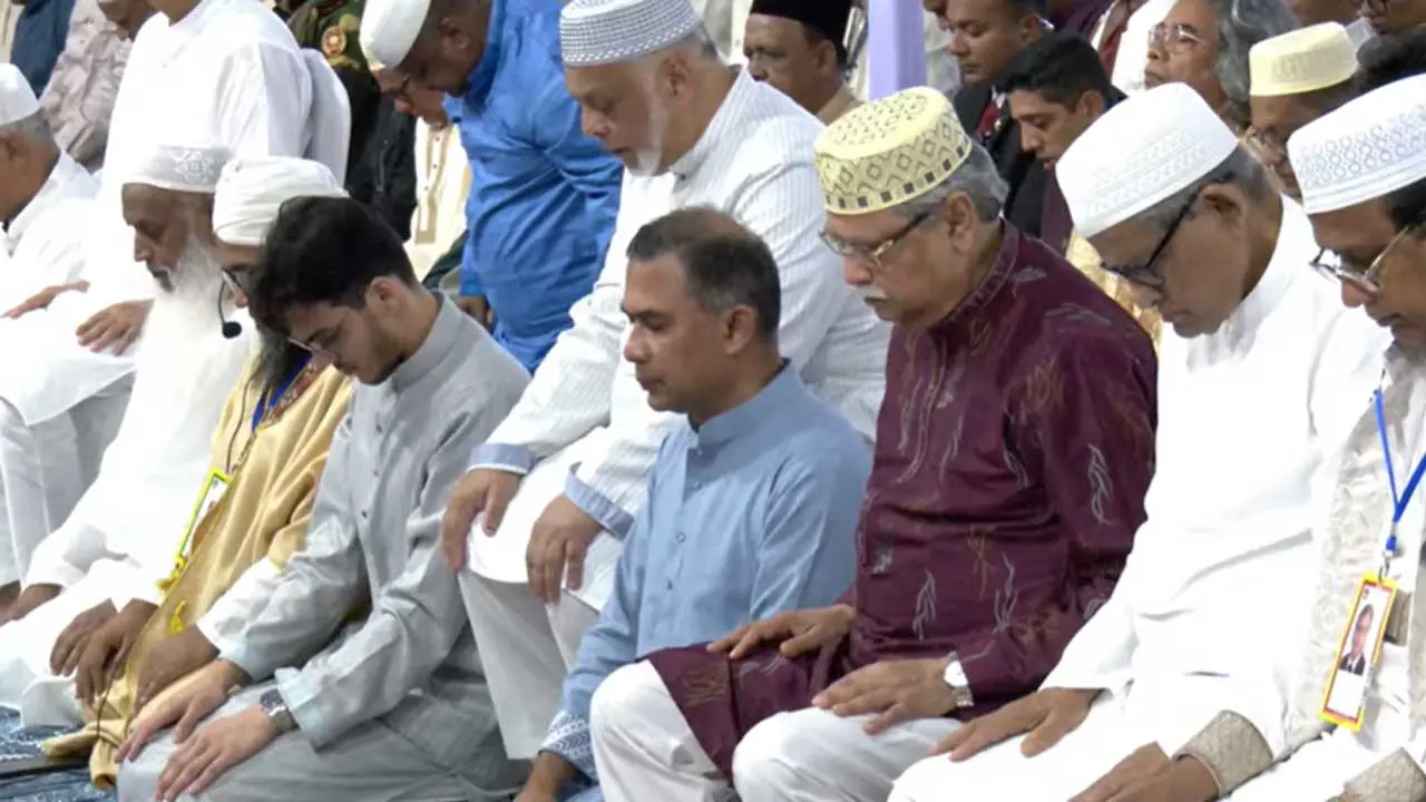 রাষ্ট্রপতি ও প্রধানমন্ত্রীর অংশগ্রহণে ঈদুল ফিতরের প্রধান জামাত অনুষ্ঠিত