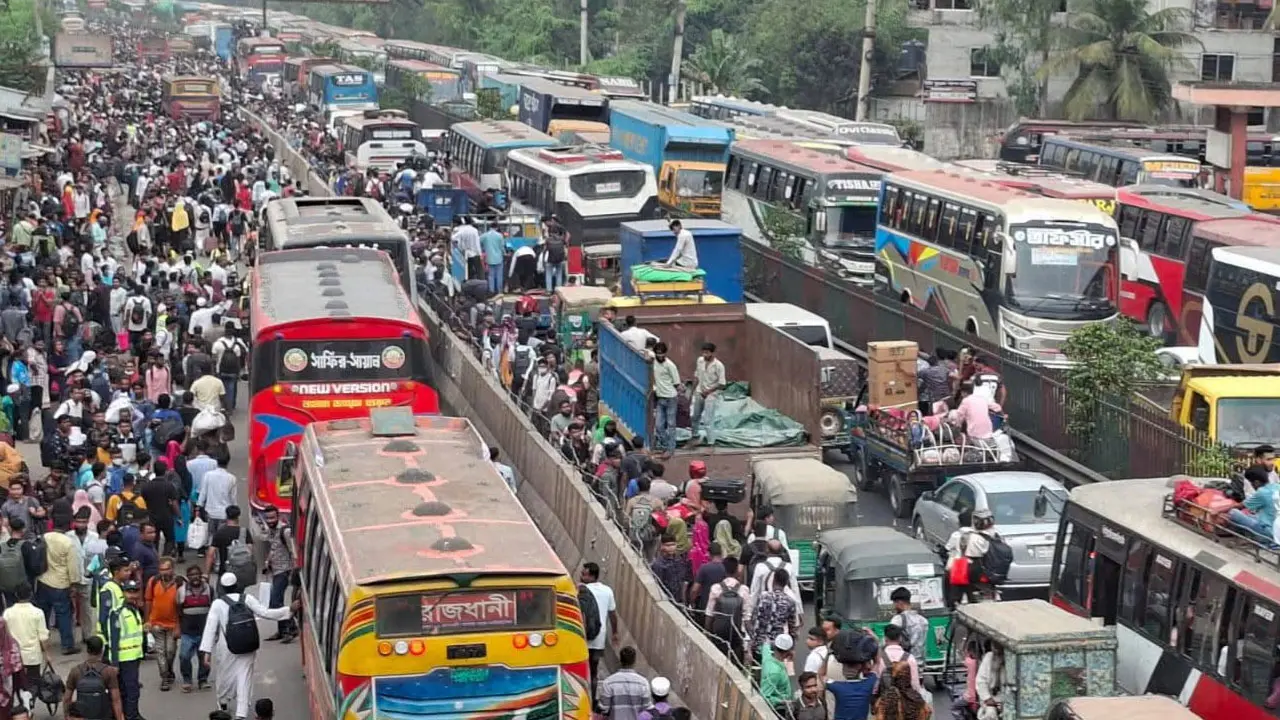 ঈদযাত্রায় ভোগান্তি, গাজীপুরে ২১ কিলোমিটার যানজট