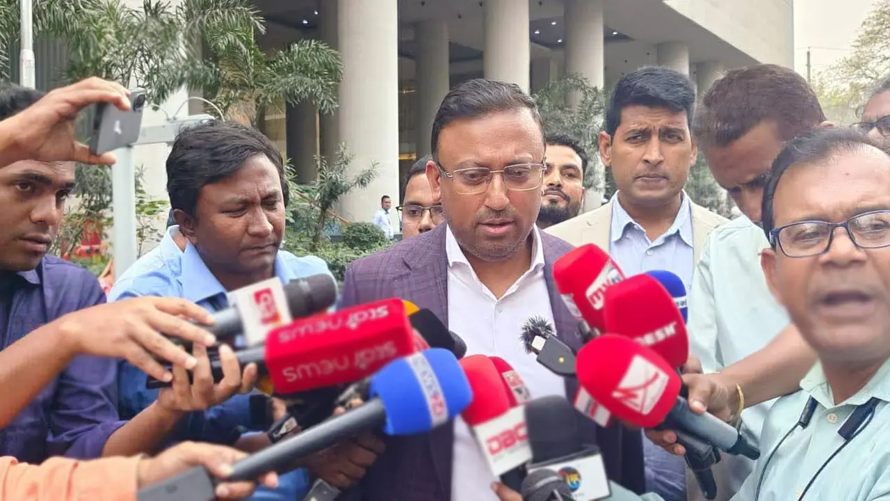 বাংলাদেশ চায় কূটনৈতিক আলোচনার মাধ্যমে সমস্যার সমাধান আসুক