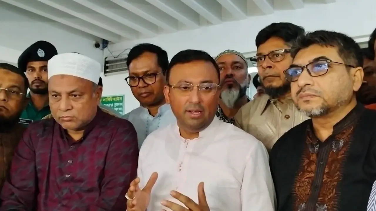 ভারতের সঙ্গে টেকসই সম্পর্ক উন্নয়নের চেষ্টা করছি : হুমায়ুন কবির