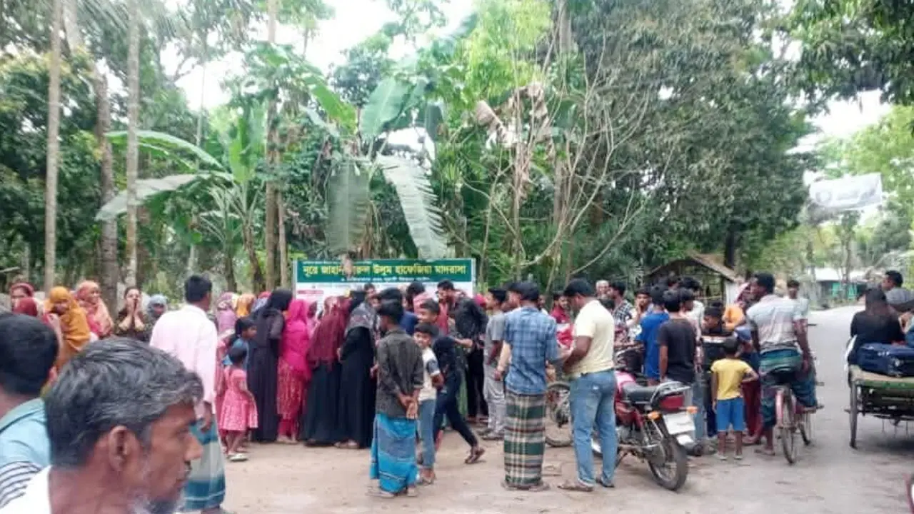মাছ ধরতে গিয়ে পুকুরে মিলল নবজাতকের বস্তাবন্দি মরদেহ