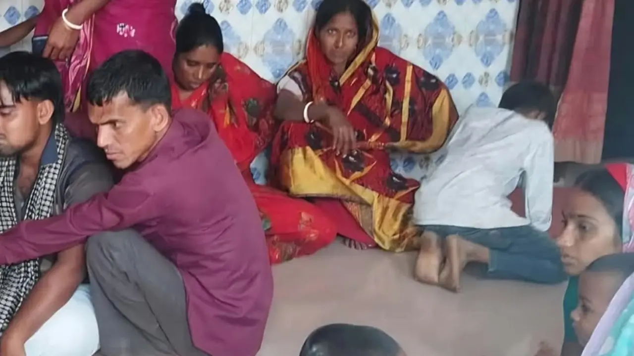 বাড়িতে গায়ে হলুদের প্রস্তুতি, বিদ্যুৎস্পৃষ্টে প্রাণ গেল মেয়ের মায়ের