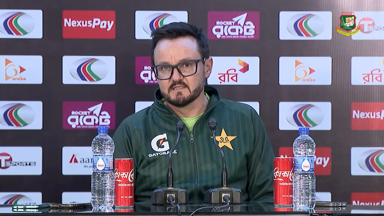 পাকিস্তানি কোচ বললেন, আমরা এক্সপোজ হয়ে গিয়েছি