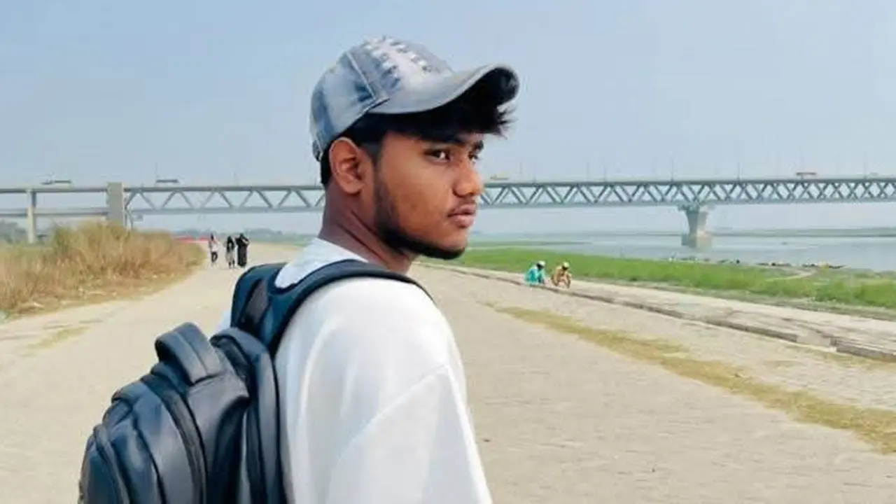 পদ্মা নদীতে গোসলে নেমে শিক্ষার্থী নিখোঁজ