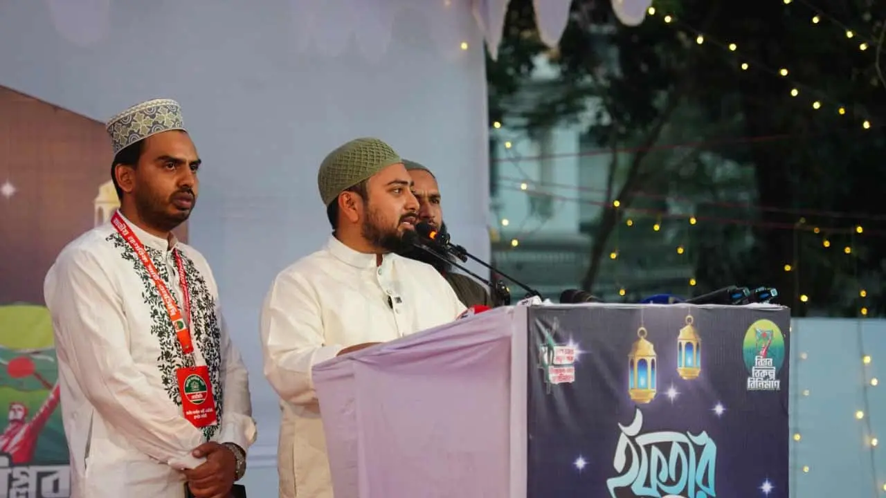 দল বদলেছে, মানুষের ভাগ্য বদলায়নি : নাহিদ ইসলাম