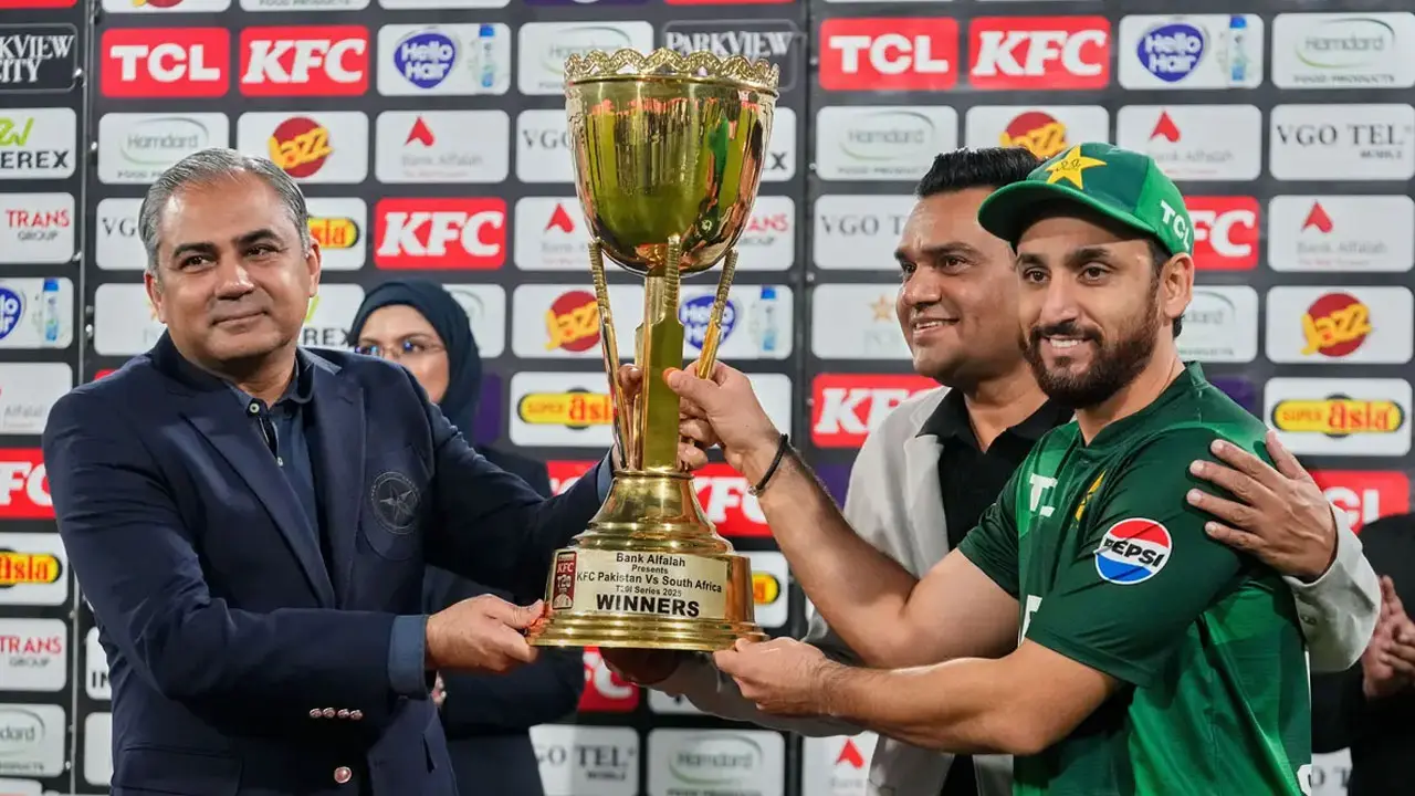 পাকিস্তানের খেলোয়াড়দের জরিমানার শাস্তি কম হয়েছে মনে করেন আফ্রিদি