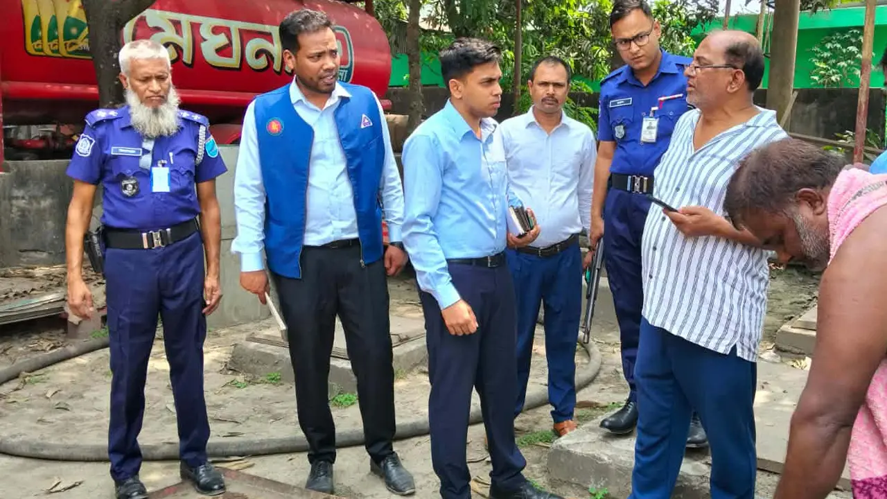 পাম্পে তেল মজুত থাকা সত্ত্বেও বিক্রয় বন্ধ, মালিককে জরিমানা
