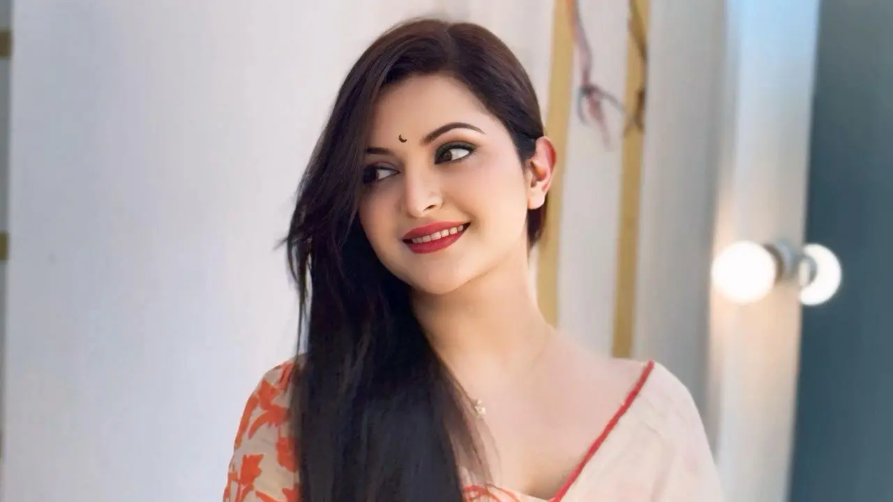 মাদকাসক্ত মায়ের কোল থেকে শিশু উদ্ধারের আকুতি পরীমণির