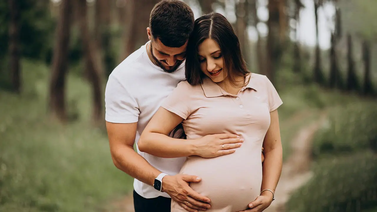 ত্রিশের পরে মা হতে চান? আপনার যা জানা জরুরি