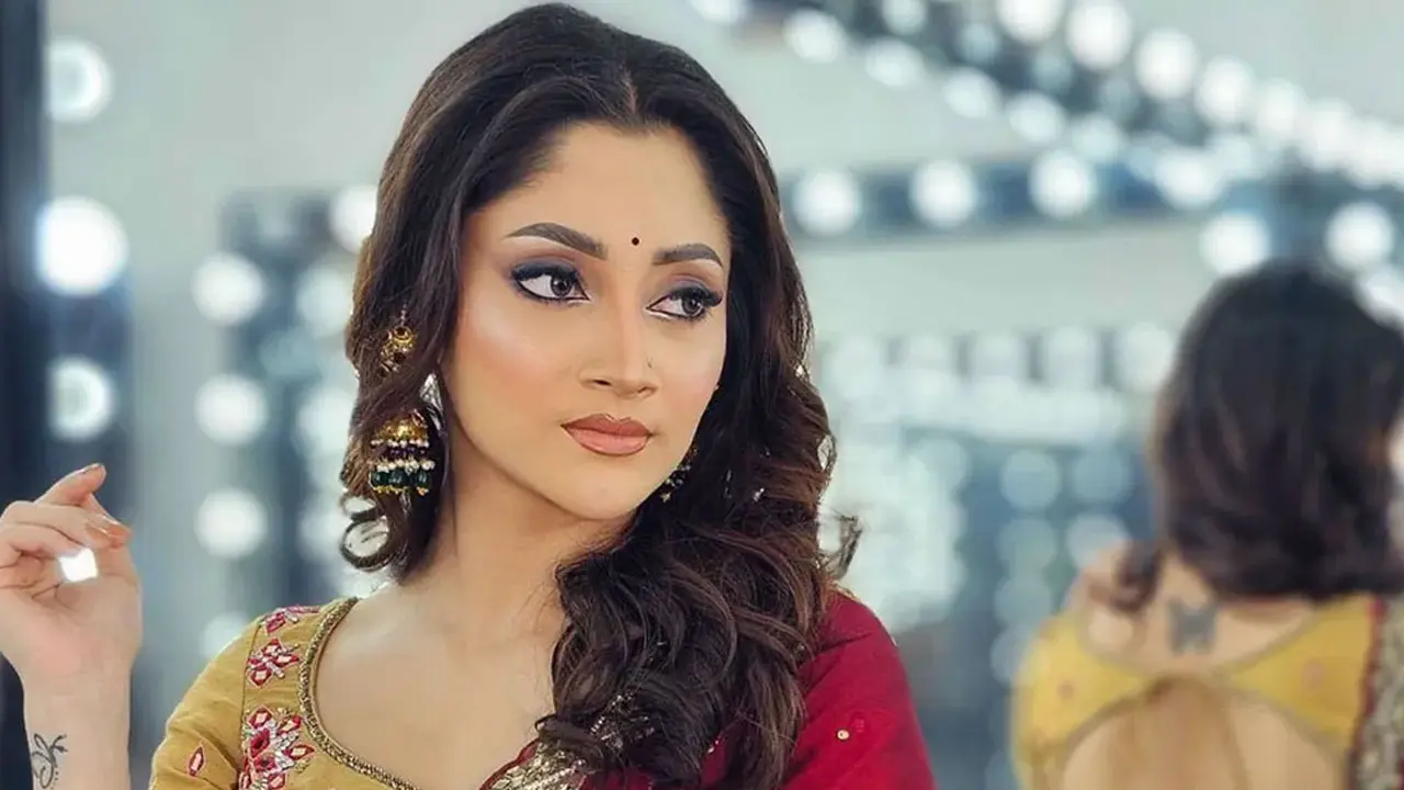 নতুন সম্পর্কের ইঙ্গিত পূজা চেরির, ছেড়ে দিতে পারেন অভিনয়