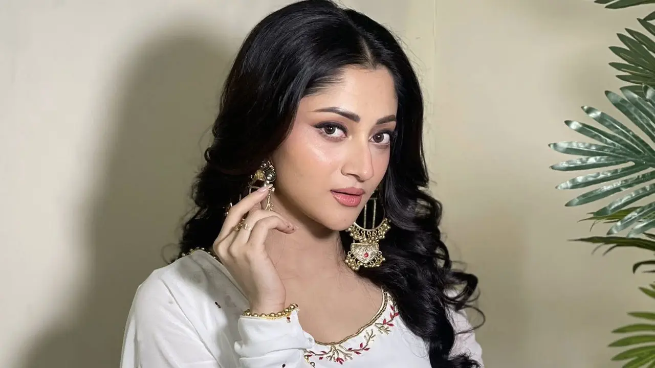 বাগদান সেরেছেন পূজা চেরি, জানালেন— ডিভোর্স চান না