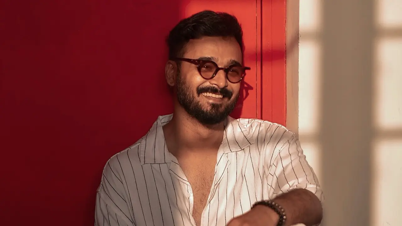 ‘আপাতত তেমন কাজ নেই, বাড়িতেই আছি’