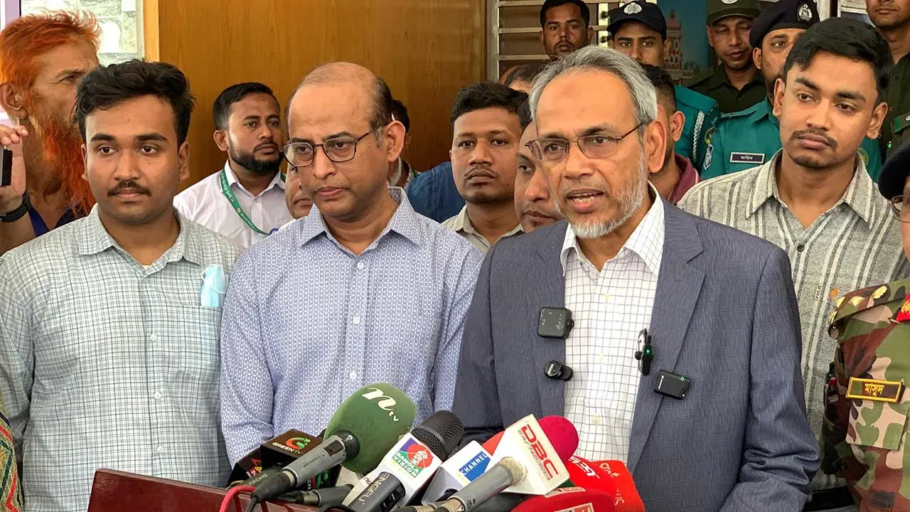 প্রাথমিক পর্যায়ে রোগকে নির্মূলের ব্যাপারে সরকার যথেষ্ট সচেতন