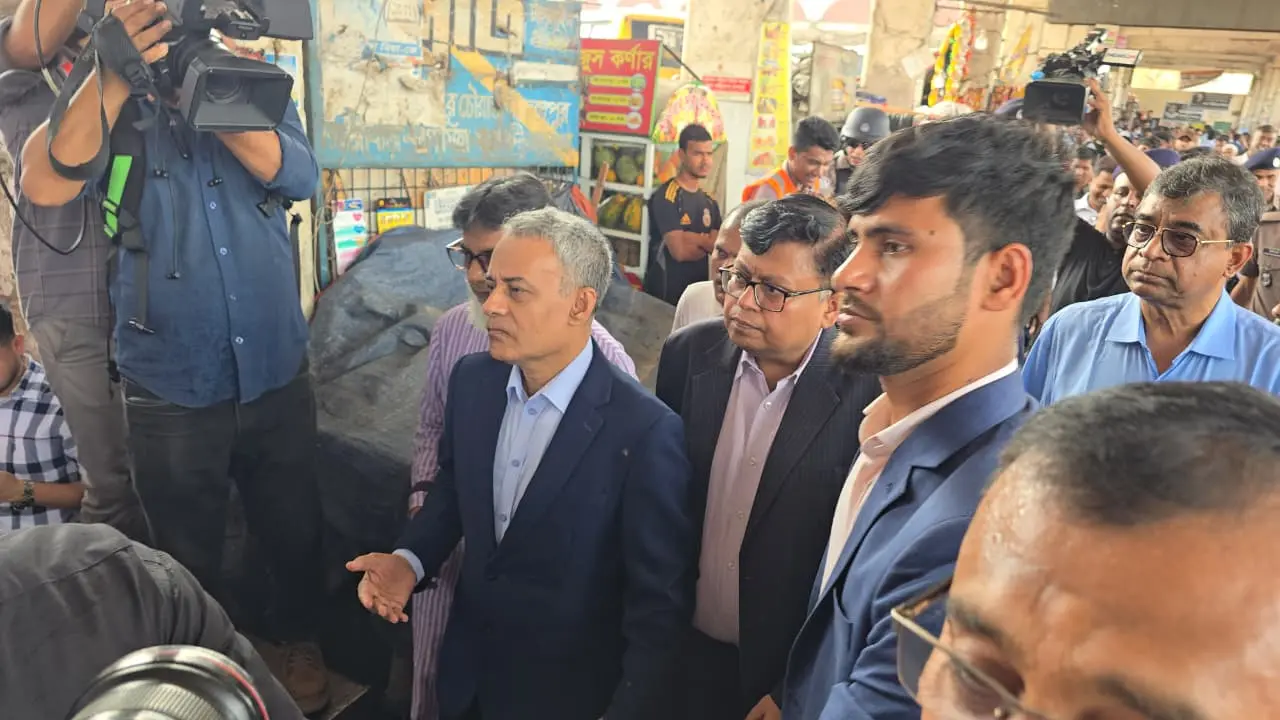 নির্ধারিত ভাড়ার বেশি নেওয়ার নজির নেই, মালিকরা খুশিতেই কম নিচ্ছেন