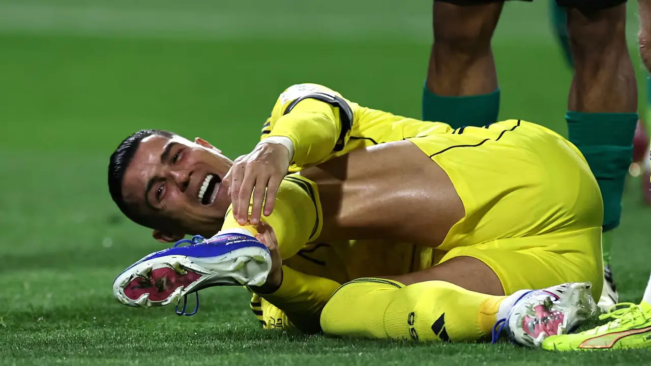 পর্তুগালকে দুশ্চিন্তায় ফেললেন রোনালদো, চোট ধারণার চেয়েও ‘গুরুতর’