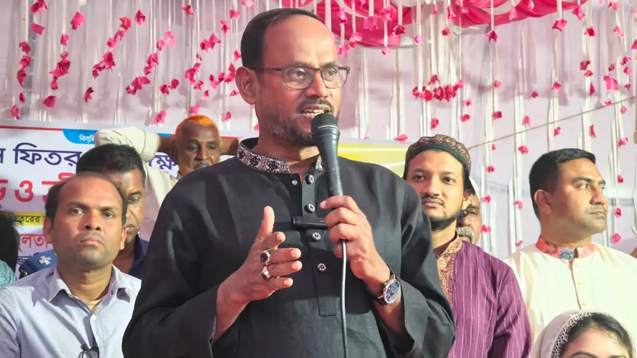 মাদকে সম্পৃক্ত থাকলে কাউকেই ছাড় দেওয়া হবে না