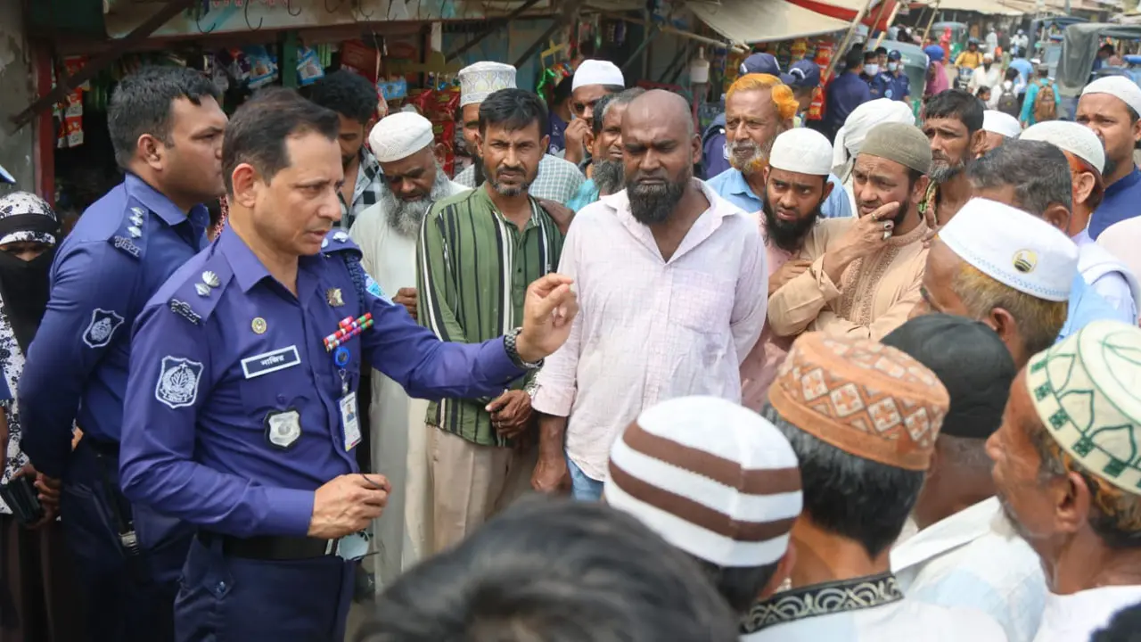 সন্ত্রাসী কর্মকাণ্ড বরদাশত করা হবে না— জঙ্গল সলিমপুরে গিয়ে বললেন এসপি