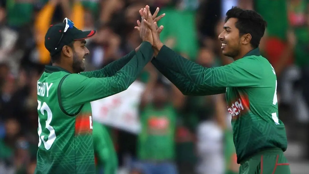 সৌম্যকে না খেলানোয় স্ত্রীর ফেসবুক পোস্ট, মিরাজের ব্যাখ্যা