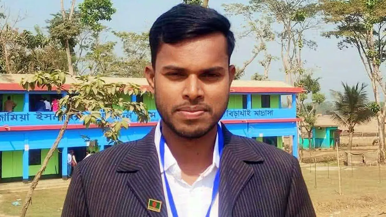 ট্রাক চালককে মারধর ও চাঁদা দাবির অভিযোগে ছাত্রদল নেতা গ্রেপ্তার