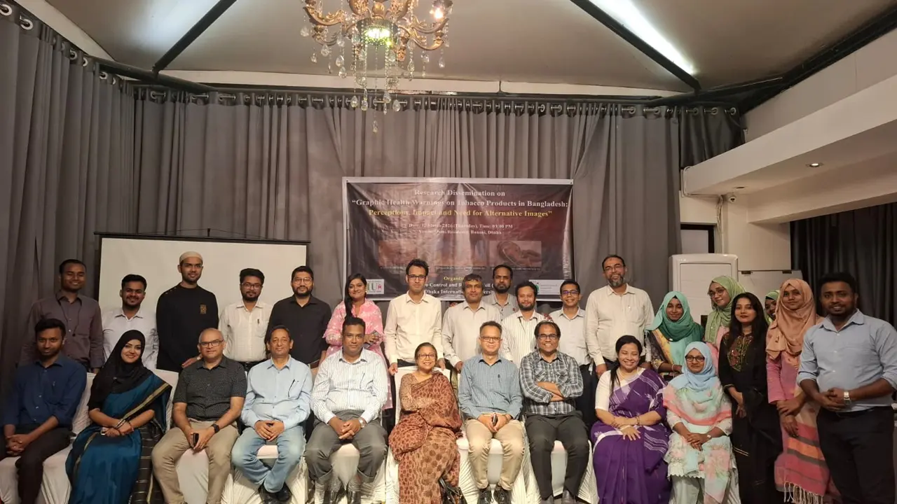 তামাক প্যাকেটে সতর্কচিত্র বদল জরুরি, বললেন গবেষকরা