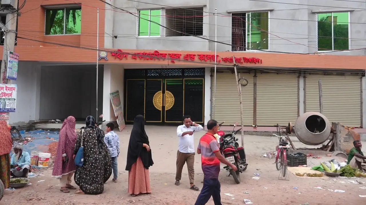 টাঙ্গাইলে নির্দেশনা অমান্য করে স্কুল খোলা, শিক্ষার্থীর রহস্যজনক মৃত্যু