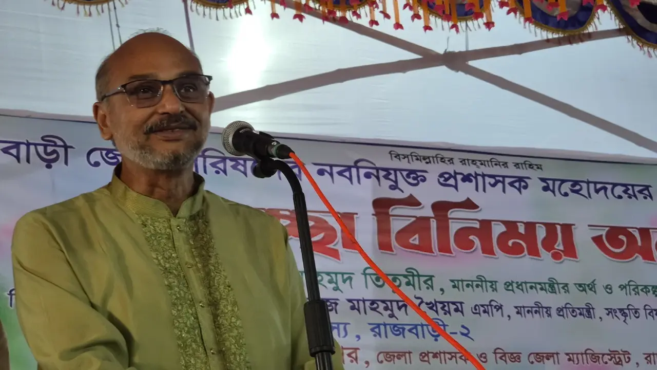 পতিত সরকার ঋণের বোঝা বাড়িয়ে দিয়ে গেছে