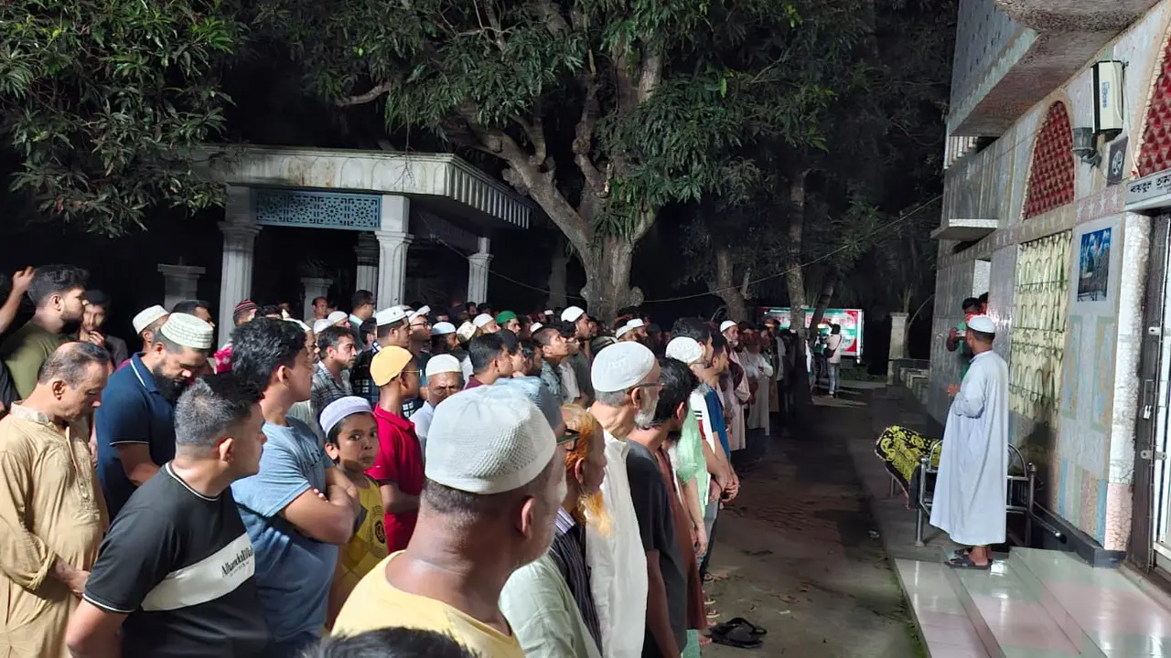দাদা-দাদির কবরের পাশে শায়িত হলো রামিসা