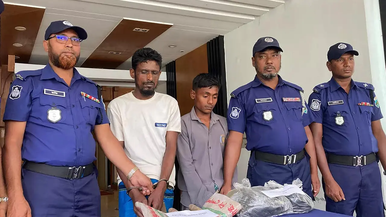গলাকেটে গৃহবধূকে হত্যার ঘটনায় গ্রেপ্তার ২