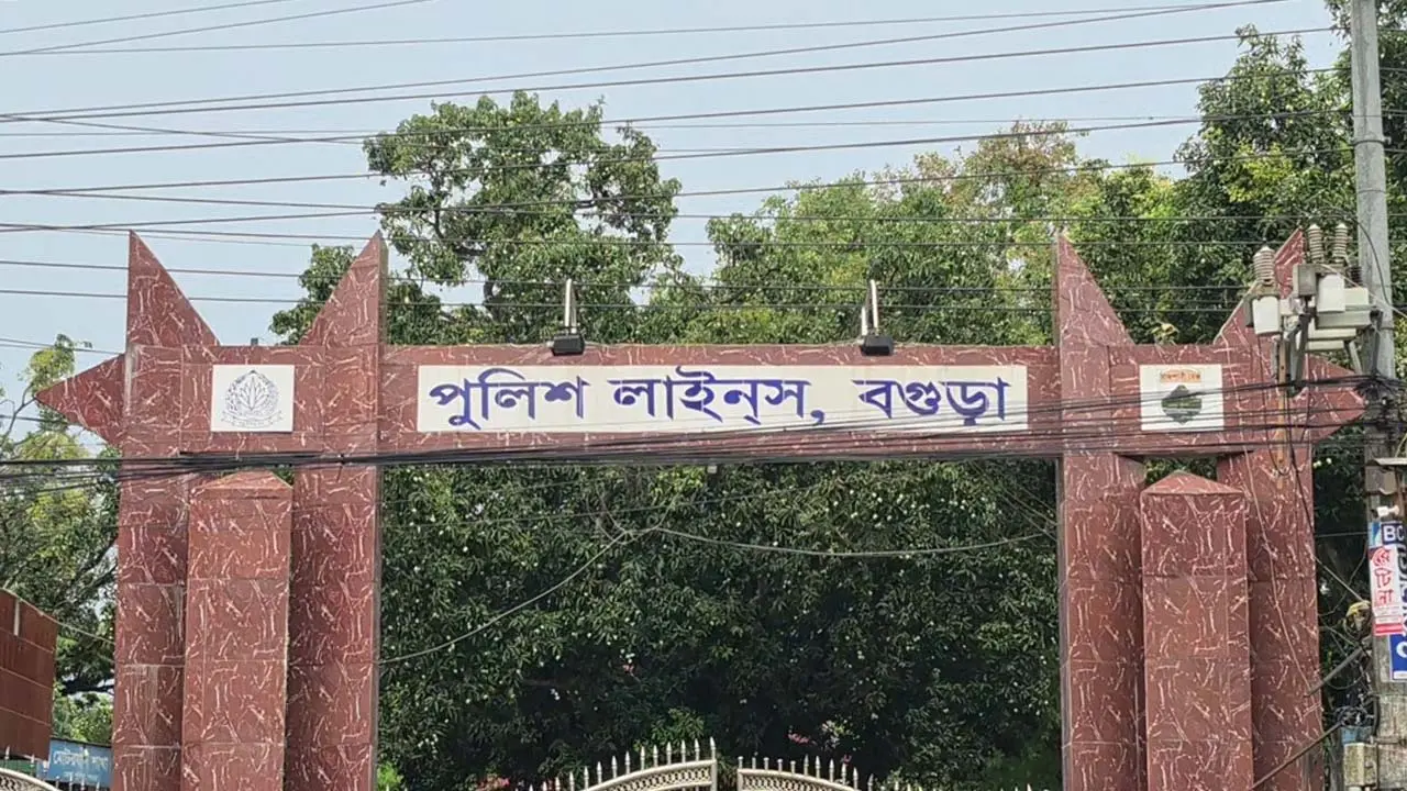 বগুড়া পুলিশ লাইন্স থেকে এএসআইয়ের ঝুলন্ত মরদেহ উদ্ধার