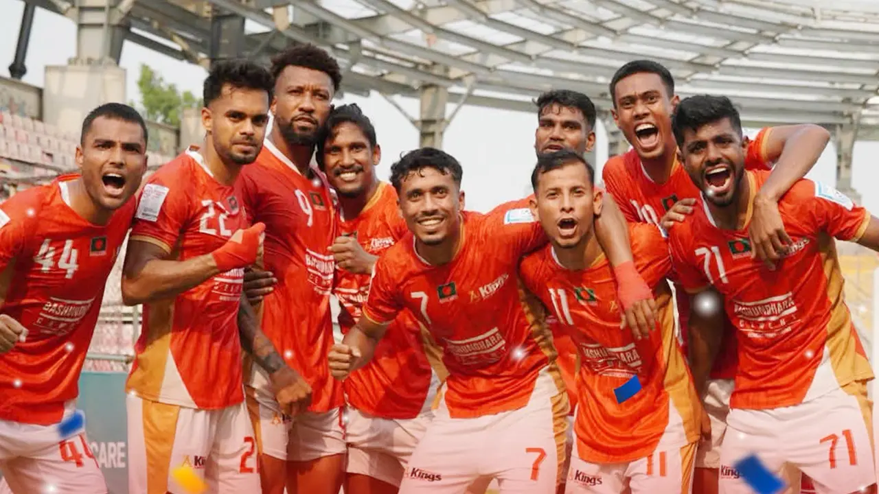 ফিফার নিষেধাজ্ঞা, কোচ বদল, বিদেশি বিদ্রোহের পরও চ্যাম্পিয়ন কিংস