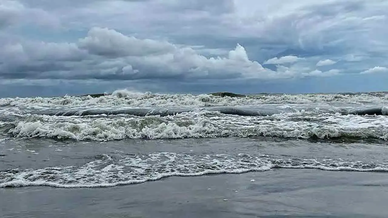 ৪৮ ঘণ্টার মধ্যে বঙ্গোপসাগরে লঘুচাপ সৃষ্টির আভাস