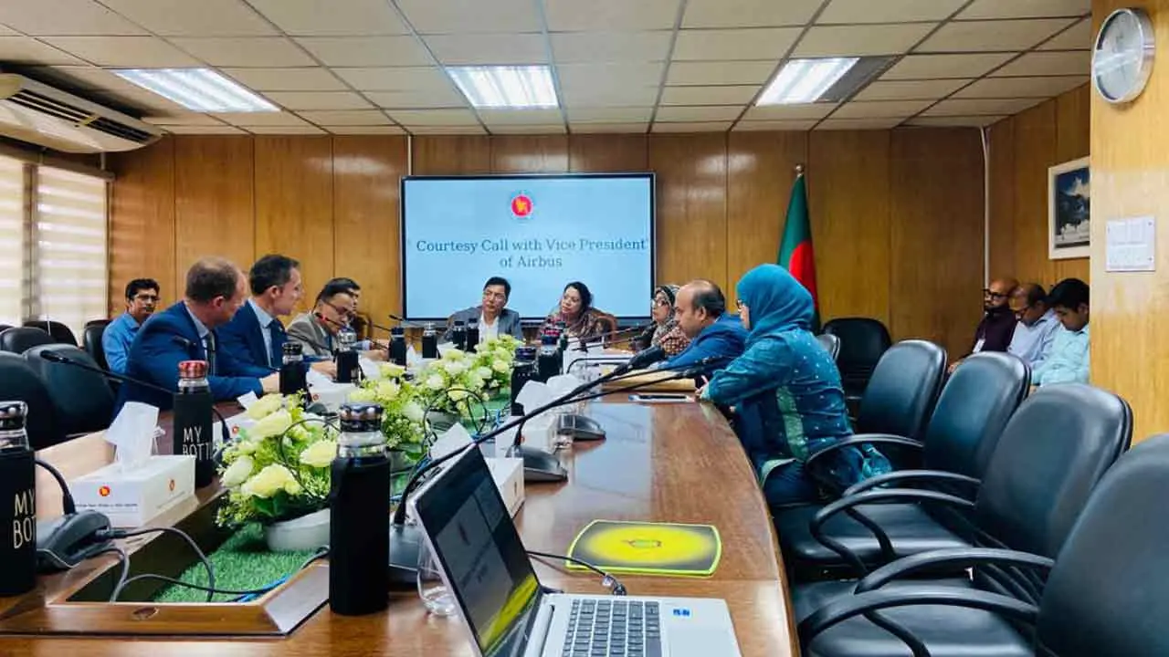 বোয়িংয়ের পাশাপাশি এয়ারবাস থাকলে কী সুবিধা, মন্ত্রীকে জানাল এয়ারবাস